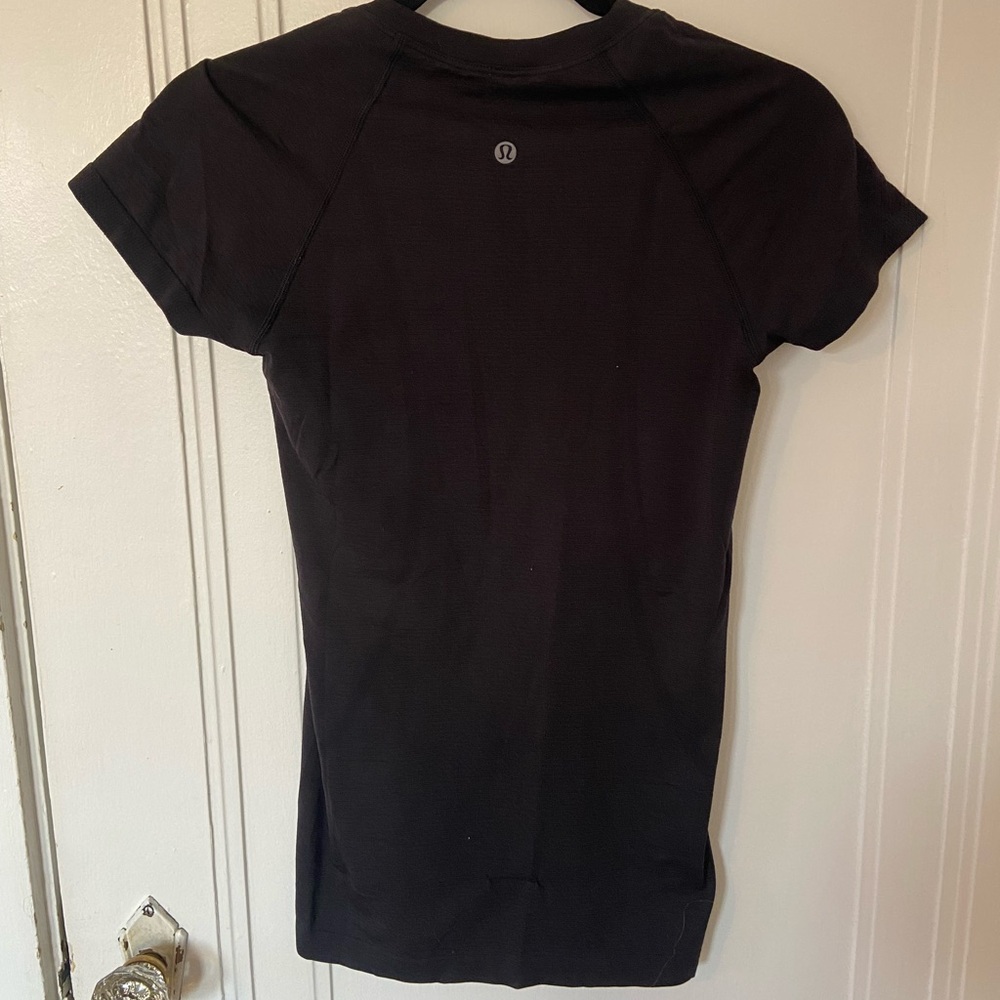 Swiftly Tech Short-Sleeve Shirt 2.0